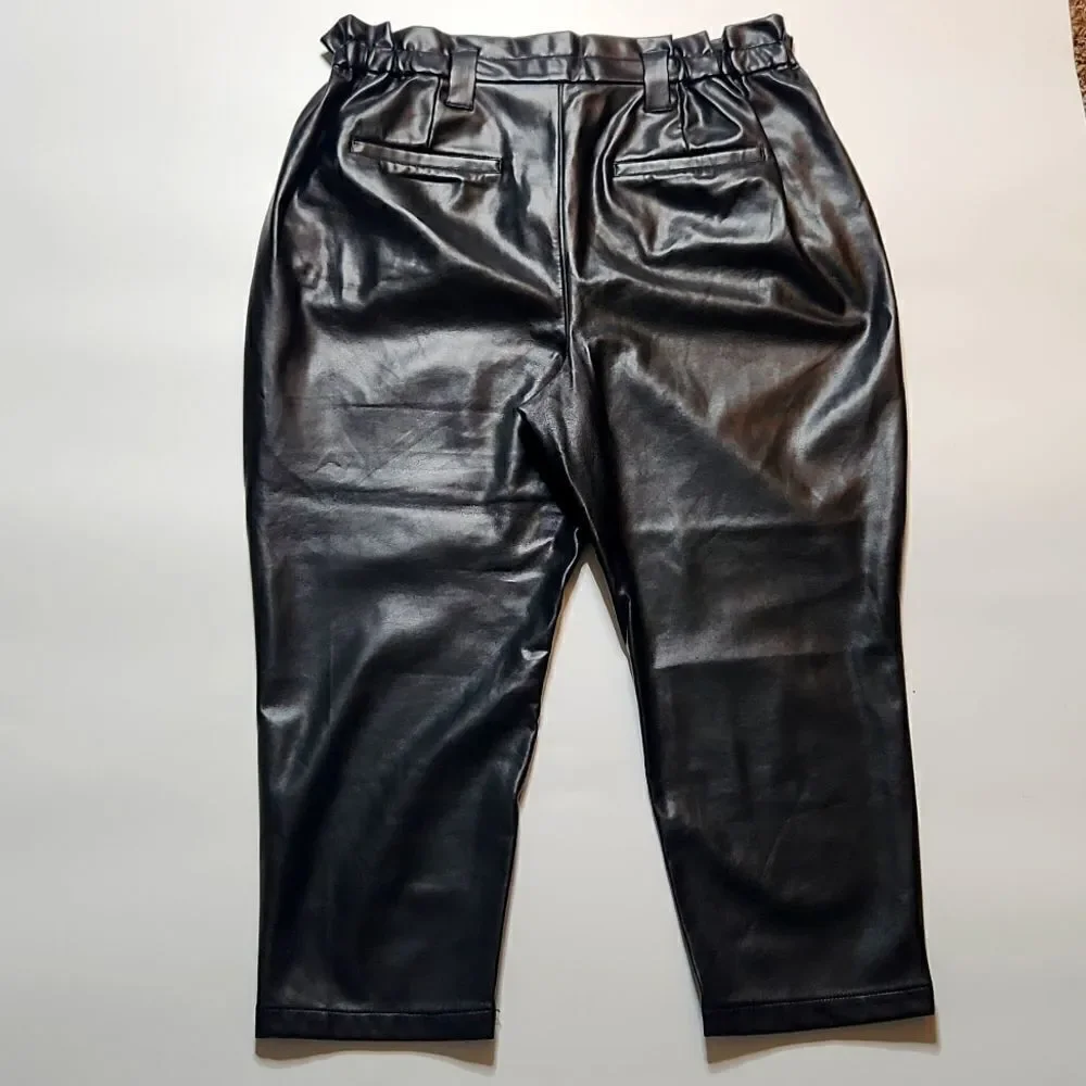 EXPRESS Black Soft Faux Leather Paperbag waisted Super High Rise Ankle pants